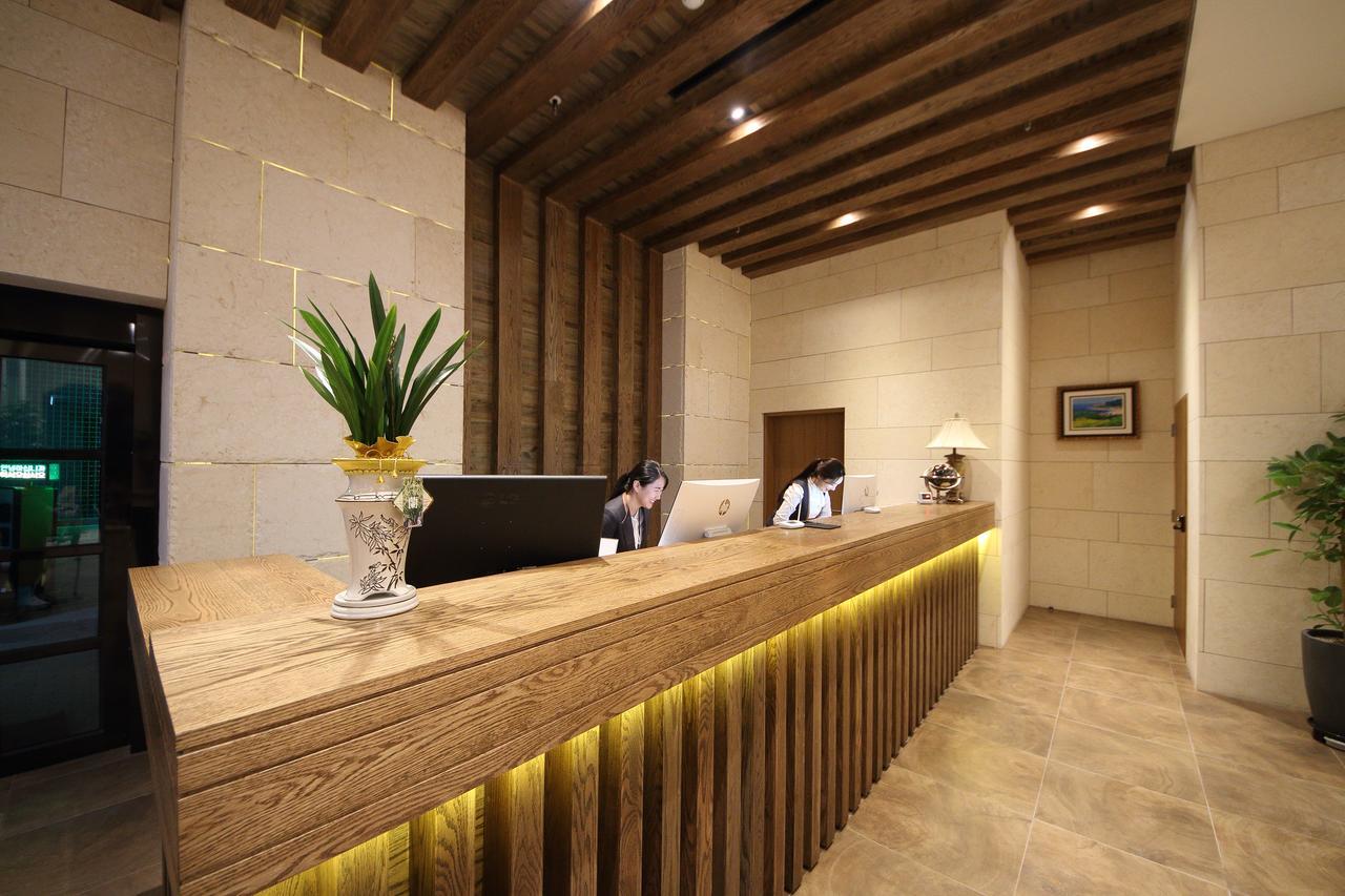 Benikea The H Hotel Hwaseong Exterior photo