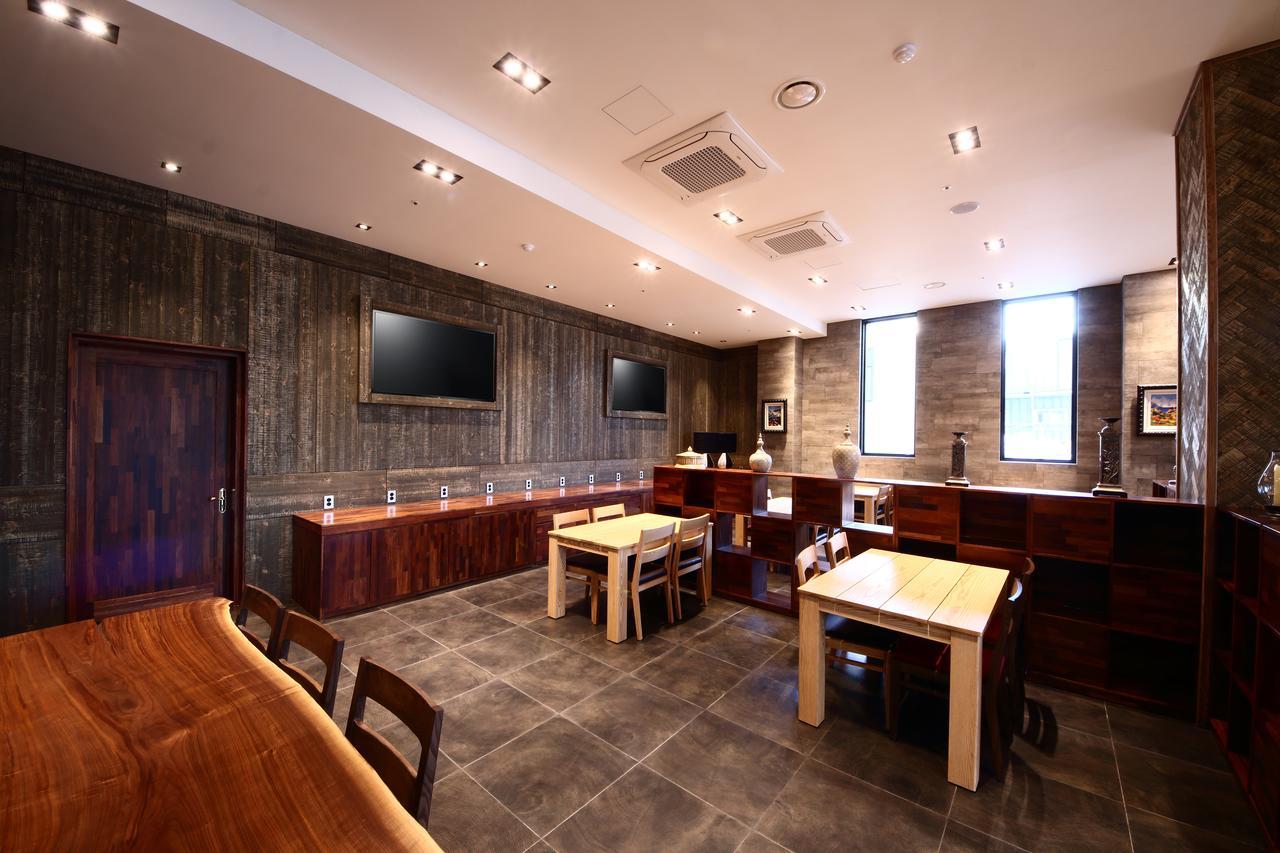 Benikea The H Hotel Hwaseong Exterior photo