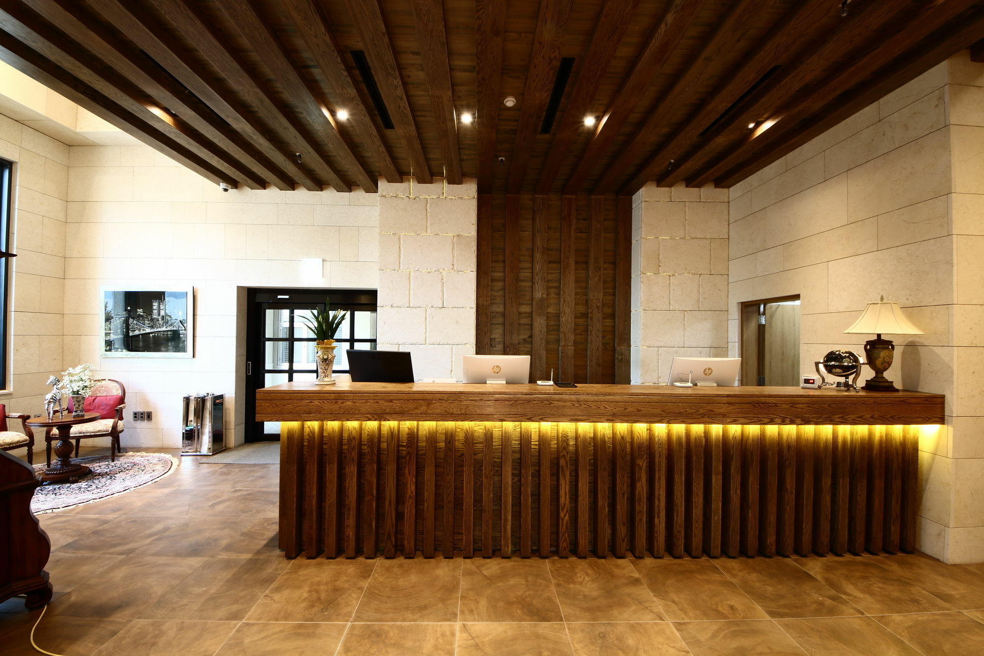 Benikea The H Hotel Hwaseong Exterior photo